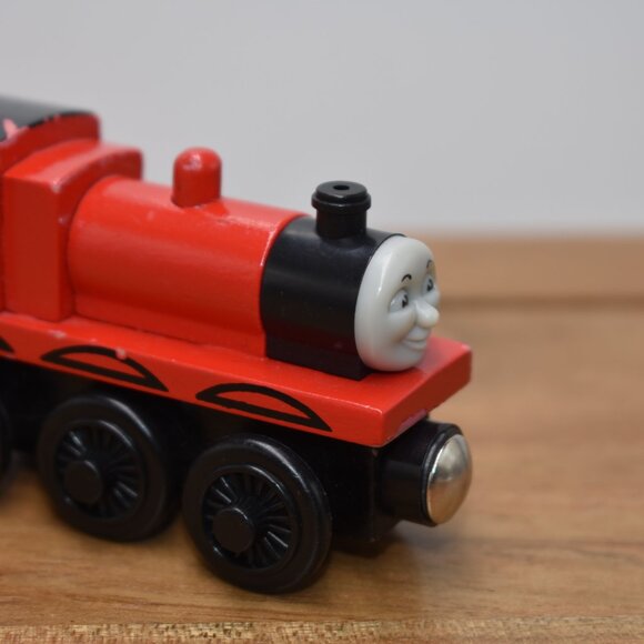 2000 James No Stripe - Learning Curve Thomas & Friends Wooden Railway Train Tank - Picture 6 of 9